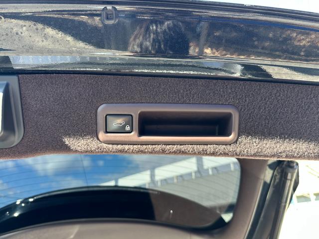 ＲＸ ＲＸ２００ｔ　３眼ＬＥＤヘッドライト　レクサスセーフティ＋　ブラウンレザー　レーダークルーズコントロール　電動リアゲート　２０インチＡＷ　ヒート＆ベンチレーションシート（26枚目）