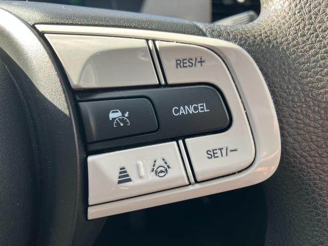フィット ｅ：ＨＥＶクロスター　ホンダセンシング　ＬＥＤヘッドライト　衝突軽減ブレーキ　アダプティブクルーズ　ＥＴＣ　ドライブレコーダー　純正ナビゲーション　バックカメラ（7枚目）