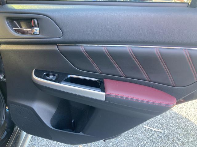 レヴォーグ １．６ＳＴＩスポーツアイサイト　ＬＥＤヘッドライト　レザーシート　アダプティブクルーズコントロール　アイサイト　純正ナビゲーション（31枚目）