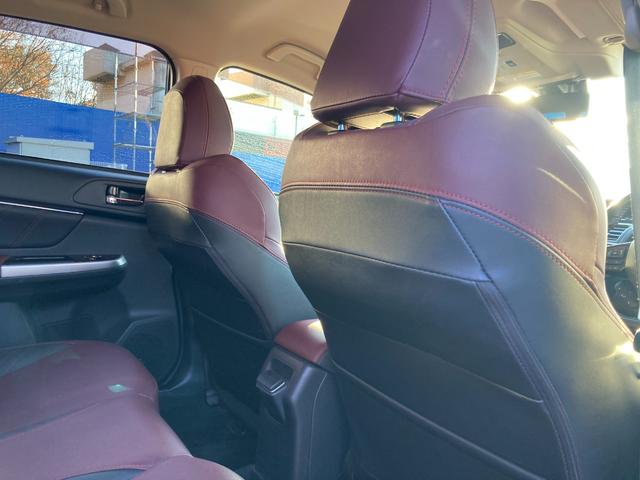 レヴォーグ １．６ＳＴＩスポーツアイサイト　ＬＥＤヘッドライト　レザーシート　アダプティブクルーズコントロール　アイサイト　純正ナビゲーション（32枚目）