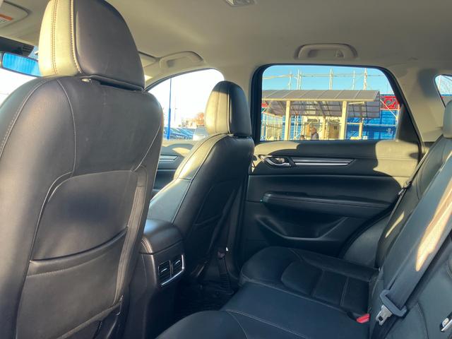 ＣＸ－５ ＸＤ　Ｌパッケージ　レーダークルーズコントロール　レザーシート　シートヒーター　ブラインドスポットモニター　レーンキーピング　ＨＵＤ　リアビューカメラ　電動リアゲート（23枚目）
