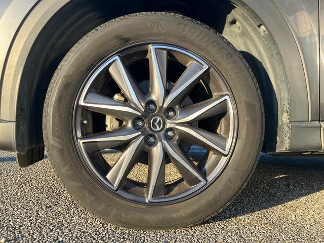 ＣＸ－５ ＸＤ　Ｌパッケージ　レーダークルーズコントロール　レザーシート　シートヒーター　ブラインドスポットモニター　レーンキーピング　ＨＵＤ　リアビューカメラ　電動リアゲート（56枚目）