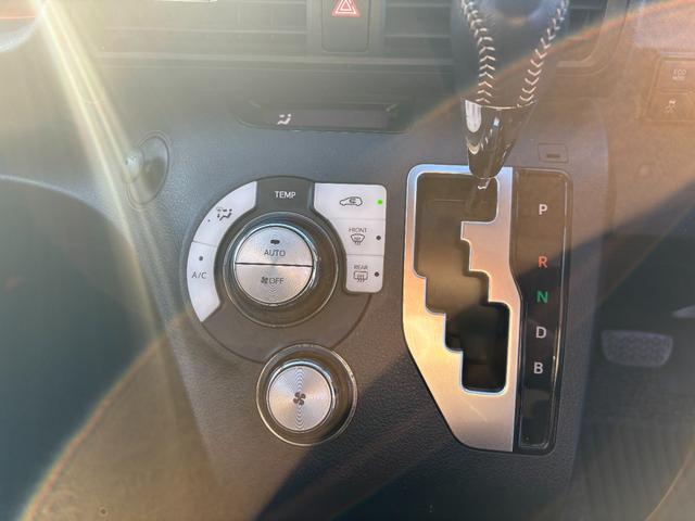 シエンタ ハイブリッドＧ　両側パワースライドドア　純正ナビ　Ｂｌｕｅｔｏｏｔｈ　フルセグ　バックカメラ　ＥＴＣ　スマートキー　プッシュスタート（10枚目）