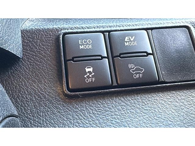 シエンタ ハイブリッドＧ　両側パワースライドドア　純正ナビ　Ｂｌｕｅｔｏｏｔｈ　フルセグ　バックカメラ　ＥＴＣ　スマートキー　プッシュスタート（11枚目）