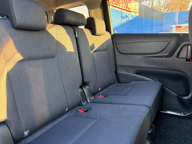 シエンタ ハイブリッドＧ　両側パワースライドドア　純正ナビ　Ｂｌｕｅｔｏｏｔｈ　フルセグ　バックカメラ　ＥＴＣ　スマートキー　プッシュスタート（28枚目）