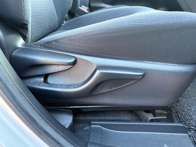 シエンタ ハイブリッドＧ　両側パワースライドドア　純正ナビ　Ｂｌｕｅｔｏｏｔｈ　フルセグ　バックカメラ　ＥＴＣ　スマートキー　プッシュスタート（32枚目）