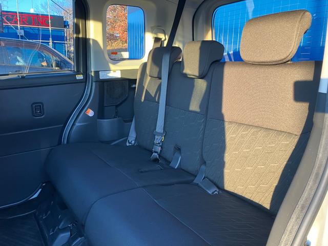 タンク カスタムＧ　両側パワースライドドア　セーフティセンス　クルーズコントロール　シートヒーター　ＬＥＤヘッドライト　純正ナビゲーション　バックカメラ（23枚目）