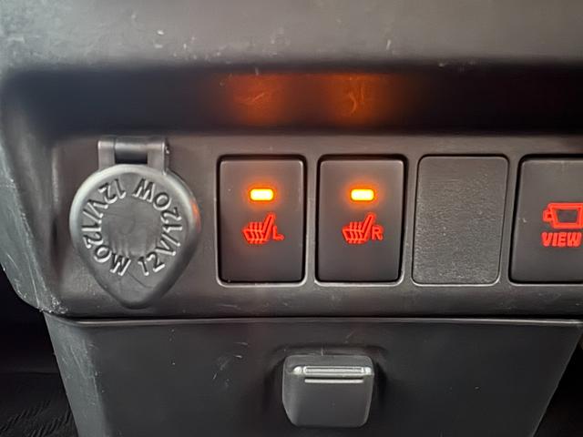 タンク カスタムＧ　両側パワースライドドア　スマートアシスト　パノラミックビューモニター　シートヒーター　ＥＴＣ　ＳＤナビゲーション　バックカメラ（4枚目）
