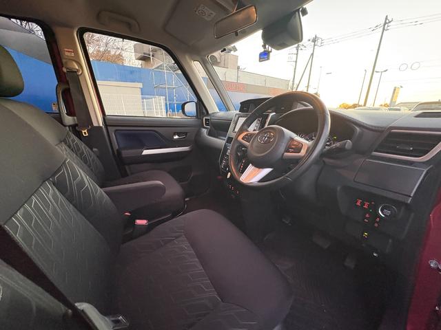 タンク カスタムＧ　両側パワースライドドア　スマートアシスト　パノラミックビューモニター　シートヒーター　ＥＴＣ　ＳＤナビゲーション　バックカメラ（31枚目）