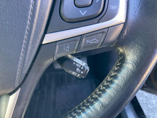 ハリアー プレミアム　アルパイン９インチナビ　レーダークルーズコントロール　ＬＥＤヘッドライト　フリップダウンモニター　ハーフレザーシート　バックカメラ　セーフティセンス（5枚目）