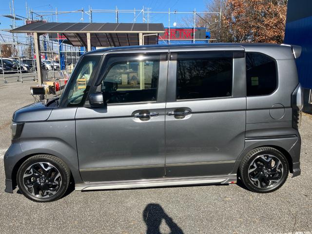 Ｎ－ＢＯＸカスタム Ｇ・Ｌターボホンダセンシング　両側パワスラ　純正８インチナビ　Ｂｌｕｅｔｏｏｔｈ　フルセグ　バックカメラ　ＥＴＣ　アイドリングストップ　　衝突被害軽減ブレーキ　レーンキープ　アダプティブクルーズコントロール　シートヒーター　車高調（17枚目）