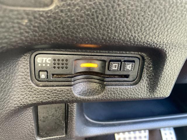 Ｎ－ＢＯＸカスタム Ｇ・Ｌターボホンダセンシング　衝突軽減ブレーキ　両側パワースライドドア　社外ナビ　バックカメラ　アダプティブクルーズコントロール　Ｂｌｕｅｔｏｏｔｈ　フルセグ　ＬＥＤヘッドライト　レーンキープ　オートハイビーム　ＥＴＣ（7枚目）