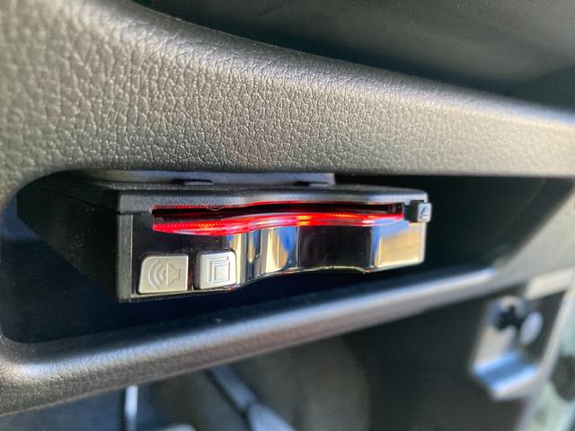 ムーヴキャンバス ストライプスＸ　デュアルセンサーブレーキ　両側パワースライドドア　社外ナビ　コーナーセンサー　バックカメラ　Ｂｌｕｅｔｏｏｔｈ　ＥＴＣ　レーンキープ　ステアリングリモコン　スマートキー　プッシュスタート（7枚目）