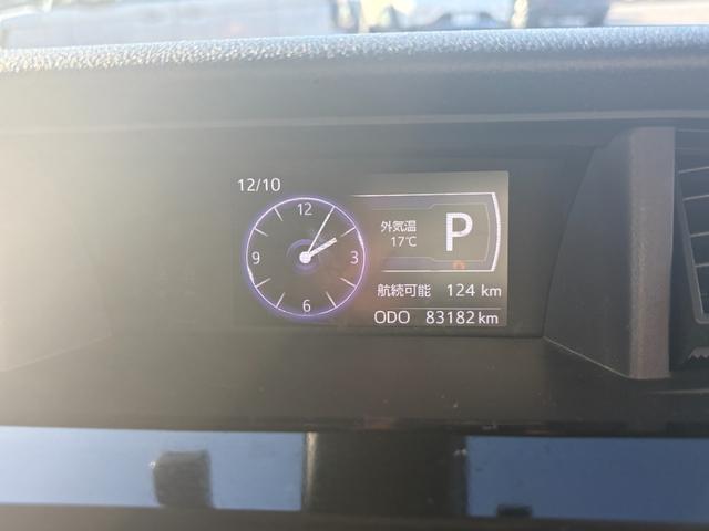 タンク カスタムＧ　Ｓ　両側パワースライドドア　純正ナビゲーション　バックカメラ　クルーズコントロール　衝突軽減ブレーキ　ＬＥＤヘッドライト（5枚目）