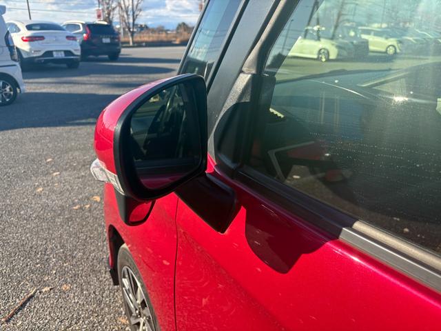 タンク カスタムＧ　Ｓ　両側パワースライドドア　純正ナビゲーション　バックカメラ　クルーズコントロール　衝突軽減ブレーキ　ＬＥＤヘッドライト（37枚目）