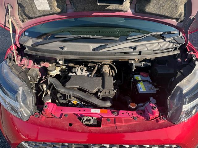 タンク カスタムＧ　Ｓ　両側パワースライドドア　純正ナビゲーション　バックカメラ　クルーズコントロール　衝突軽減ブレーキ　ＬＥＤヘッドライト（55枚目）