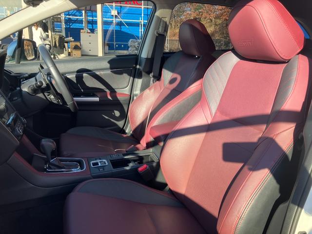 レヴォーグ １．６ＳＴＩスポーツアイサイト　サンルーフ　純正ナビ　Ｂｌｕｅｔｏｏｔｈ　フルセグ　バック、サイドカメラ　ＥＴＣ　レザーシート　シートヒーター　アダプティブクルーズコントロール　ＳＴＩエアロ　パワーシート　アイドリングストップ（27枚目）