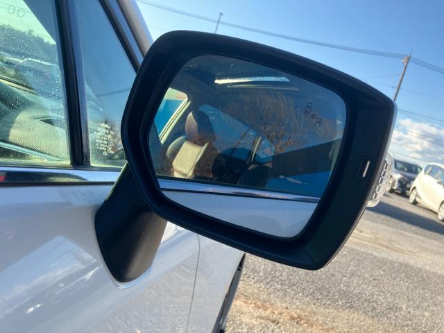 レヴォーグ １．６ＳＴＩスポーツアイサイト　サンルーフ　純正ナビ　Ｂｌｕｅｔｏｏｔｈ　フルセグ　バック、サイドカメラ　ＥＴＣ　レザーシート　シートヒーター　アダプティブクルーズコントロール　ＳＴＩエアロ　パワーシート　アイドリングストップ（58枚目）