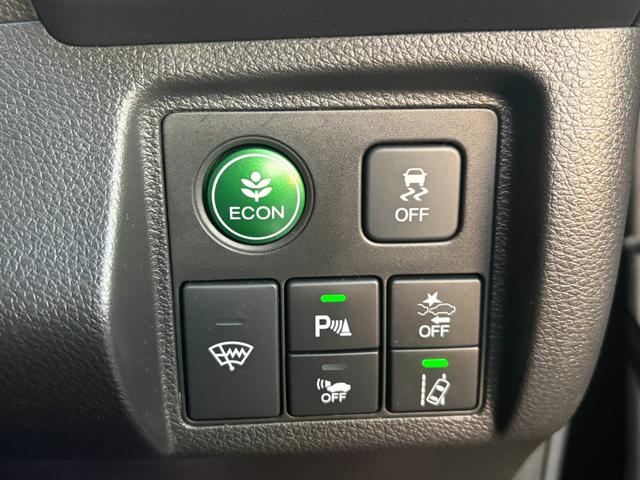 ヴェゼル ハイブリッドＺ・ホンダセンシング　レーダークルーズコントロール　衝突軽減ブレーキ　ハーフレザーシート　ＬＥＤヘッドライト　ＥＴＣ　純正ナビゲーション　バックカメラ（4枚目）
