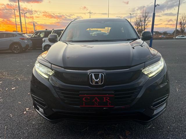 ヴェゼル ハイブリッドＺ・ホンダセンシング　レーダークルーズコントロール　衝突軽減ブレーキ　ハーフレザーシート　ＬＥＤヘッドライト　ＥＴＣ　純正ナビゲーション　バックカメラ（11枚目）