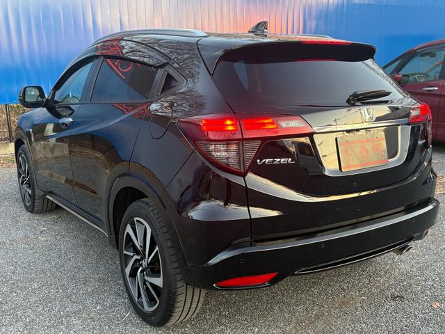 ヴェゼル ハイブリッドＺ・ホンダセンシング　レーダークルーズコントロール　衝突軽減ブレーキ　ハーフレザーシート　ＬＥＤヘッドライト　ＥＴＣ　純正ナビゲーション　バックカメラ（16枚目）