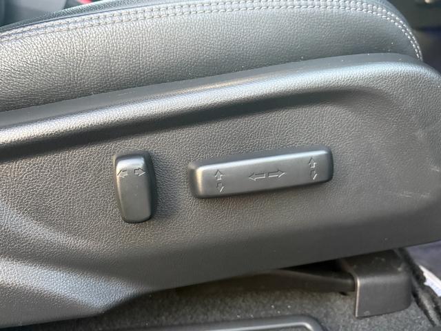 ヴェゼル ハイブリッドＺ・ホンダセンシング　レーダークルーズコントロール　衝突軽減ブレーキ　ハーフレザーシート　ＬＥＤヘッドライト　ＥＴＣ　純正ナビゲーション　バックカメラ（20枚目）