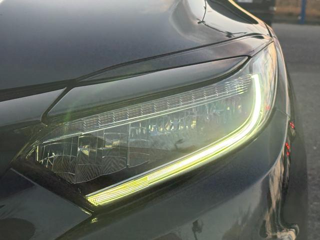 ヴェゼル ハイブリッドＺ・ホンダセンシング　レーダークルーズコントロール　衝突軽減ブレーキ　ハーフレザーシート　ＬＥＤヘッドライト　ＥＴＣ　純正ナビゲーション　バックカメラ（42枚目）