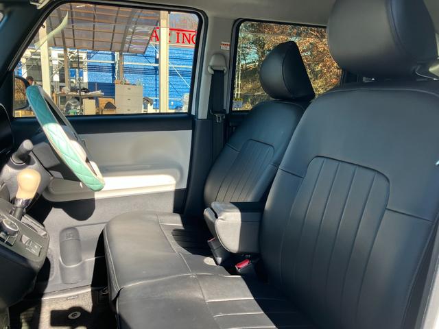 ムーヴキャンバス ストライプスＧターボ　両側パワースライドドア　クリアランスソナー　アクティブクルーズコントロール　アイドリングストップ　フルセグ　衝突軽減ブレーキ　プッシュスタート　スマートキー　バックカメラ　シートヒーター（21枚目）