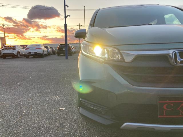 フリード+ハイブリッド ハイブリッド・クロスターホンダセンシング 両側パワースライドドア ギャザズナビ ホンダセンシング レーダークルーズコントロール ハーフレザーシート ETC(48枚目)