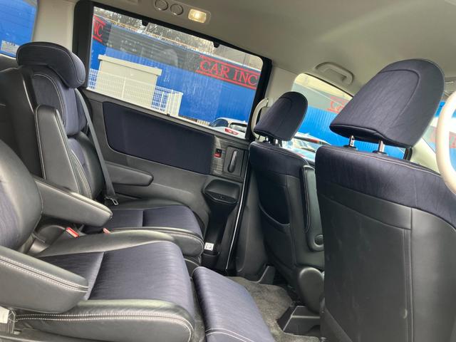 オデッセイ アブソルート・２０ｔｈアニバーサリー　両側パワースライドドア　パドルシフト　デジタルインナーミラー　純正ナビ　Ｂｌｕｅｔｏｏｔｈオーディオ　フルセグＴＶ　ステアリングスイッチ　バックカメラ　クリアランスソナー　ＥＴＣ（31枚目）