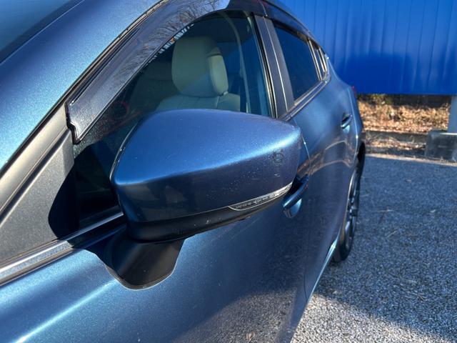 アクセラスポーツ １５ＸＤ　Ｌパッケージ　ヘッドアップディスプレイ　革シート　全方位カメラ　クリアランスソナー　ブラインドスポット　パドルシフト　バックカメラ　パドルシフト　シートヒーター　純正ドラレコ　アイドリングストップ　純正ナビ（53枚目）