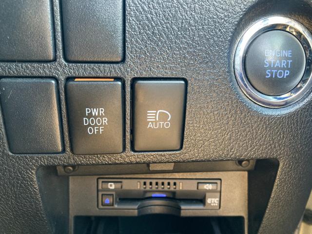 アルファード ２．５Ｓ　タイプゴールド　ワンオーナー　サンルーフ　後席モニター　ディスプレイオーディオ　ＣＤ／ＤＶＤデッキ　フルセグＴＶ　バックカメラ　３眼ＬＥＤヘッドライト　両側電動スライドドア　電動リアゲート　ＥＴＣ　ハーフレザーシート（10枚目）