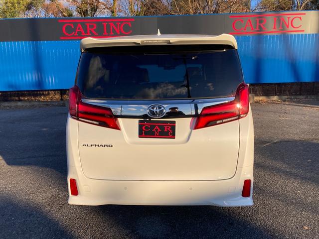 アルファード ２．５Ｓ　タイプゴールド　ワンオーナー　サンルーフ　後席モニター　ディスプレイオーディオ　ＣＤ／ＤＶＤデッキ　フルセグＴＶ　バックカメラ　３眼ＬＥＤヘッドライト　両側電動スライドドア　電動リアゲート　ＥＴＣ　ハーフレザーシート（16枚目）