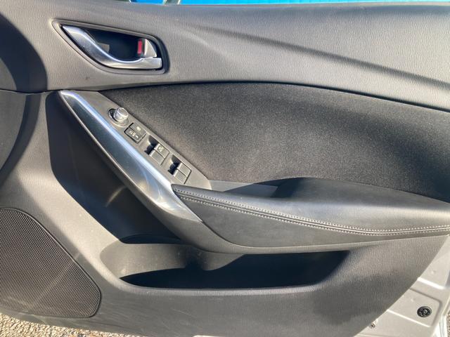 アテンザワゴン ＸＤ　プロアクティブ　クリアランスソナー　ブラインドスポット　バックカメラ　ヘッドアップディスプレイ　シートヒーター　アイドリングストップ　純正ナビ　フルセグ　Ｂｌｕｅｔｏｏｔｈ　ＵＳＢ　ステアリングリモコン　ＥＴＣ（32枚目）