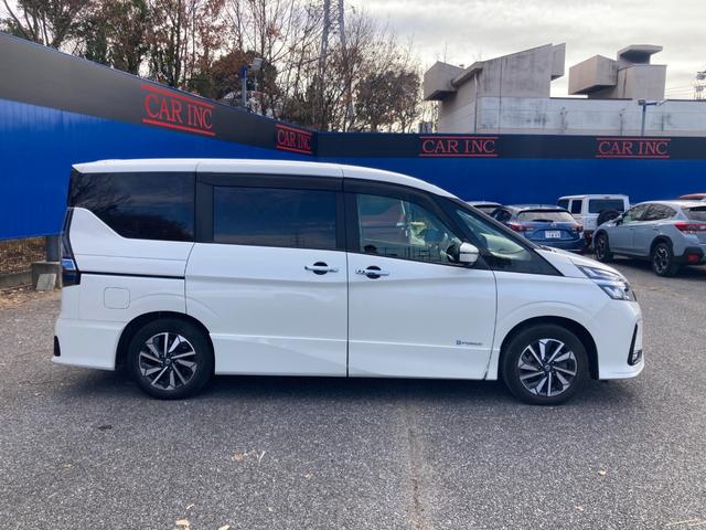 セレナ ｅ－パワー　ハイウェイスターＶ　両側パワースライドドア　全方位カメラ　パーキングアシスト　クリアランスソナー　バックカメラ　フルセグ　ブラインドスポット　オートハイビーム　アイドリングストップ　純正ナビ　Ｂｌｕｅｔｏｏｔｈ　ＥＴＣ（14枚目）