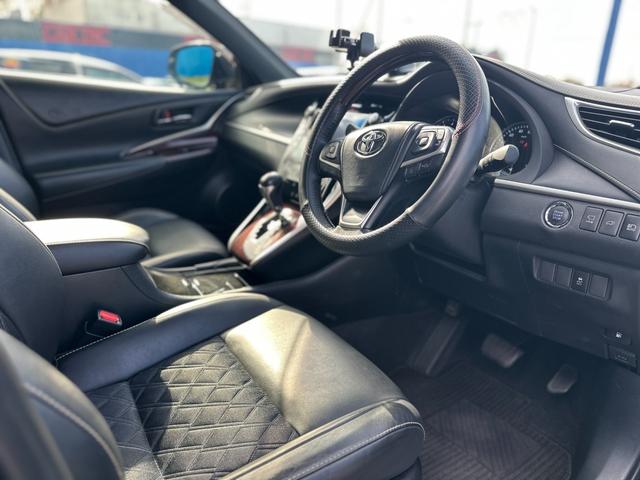 ハリアー プレミアム　アドバンスドパッケージ　モデリスタエアロ　全方位カメラ　パーキングアシスト　クリアランスソナー　クルーズコントロール　パワーバックドア　アイドリングストップ　レーンアシスト　衝突被害軽減ブレーキ　フルセグ　Ｂｌｕｅｔｏｏｔｈ（23枚目）