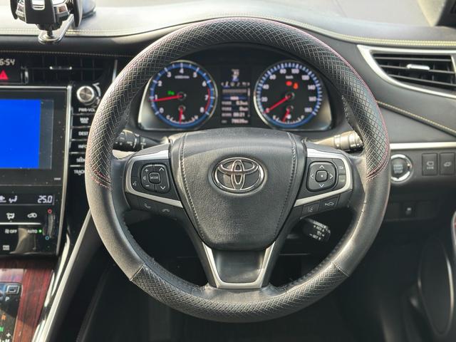 ハリアー プレミアム　アドバンスドパッケージ　モデリスタエアロ　全方位カメラ　パーキングアシスト　クリアランスソナー　クルーズコントロール　パワーバックドア　アイドリングストップ　レーンアシスト　衝突被害軽減ブレーキ　フルセグ　Ｂｌｕｅｔｏｏｔｈ（26枚目）