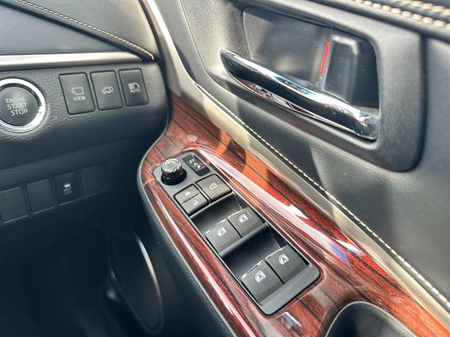 ハリアー プレミアム　アドバンスドパッケージ　モデリスタエアロ　全方位カメラ　パーキングアシスト　クリアランスソナー　クルーズコントロール　パワーバックドア　アイドリングストップ　レーンアシスト　衝突被害軽減ブレーキ　フルセグ　Ｂｌｕｅｔｏｏｔｈ（32枚目）