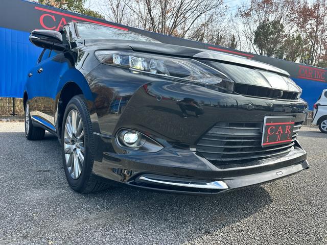 ハリアー プレミアム　アドバンスドパッケージ　モデリスタエアロ　全方位カメラ　パーキングアシスト　クリアランスソナー　クルーズコントロール　パワーバックドア　アイドリングストップ　レーンアシスト　衝突被害軽減ブレーキ　フルセグ　Ｂｌｕｅｔｏｏｔｈ（44枚目）