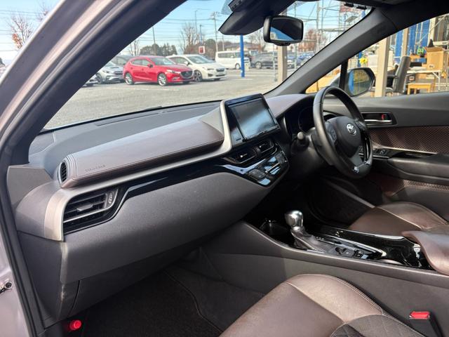 Ｃ－ＨＲ Ｇ　ワンオーナー　モデリスタ　パーキングアシスト　ブラインドスポット　バックカメラ　レーンアシスト　クリアランスソナー　アイドリングストップ　純正ナビ　フルセグ　ステアリングリモコン　バックカメラ　ＥＴＣ（31枚目）