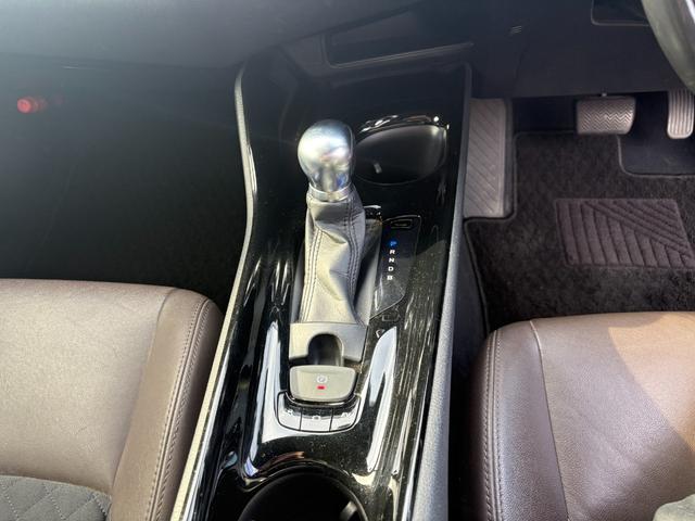 Ｃ－ＨＲ Ｇ　ワンオーナー　モデリスタ　パーキングアシスト　ブラインドスポット　バックカメラ　レーンアシスト　クリアランスソナー　アイドリングストップ　純正ナビ　フルセグ　ステアリングリモコン　バックカメラ　ＥＴＣ（40枚目）