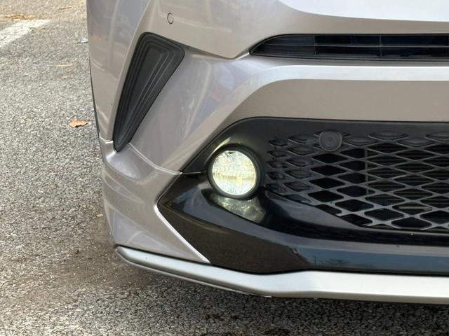 Ｃ－ＨＲ Ｇ　ワンオーナー　モデリスタ　パーキングアシスト　ブラインドスポット　バックカメラ　レーンアシスト　クリアランスソナー　アイドリングストップ　純正ナビ　フルセグ　ステアリングリモコン　バックカメラ　ＥＴＣ（44枚目）