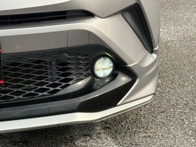 Ｃ－ＨＲ Ｇ　ワンオーナー　モデリスタ　パーキングアシスト　ブラインドスポット　バックカメラ　レーンアシスト　クリアランスソナー　アイドリングストップ　純正ナビ　フルセグ　ステアリングリモコン　バックカメラ　ＥＴＣ（46枚目）