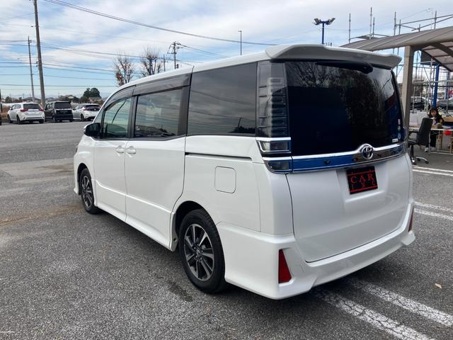 ヴォクシー ＺＳ　両側パワスラ　純正ナビ　Ｂｌｕｅｔｏｏｔｈ　フルセグ　バックカメラ　衝突被害軽減ブレーキ　レーンキープアシスト　アイドリングストップ　アダプティブクルーズ　ビルトインＥＴＣ（22枚目）
