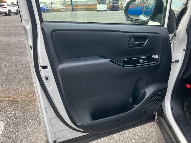 ヴォクシー ＺＳ　両側パワスラ　純正ナビ　Ｂｌｕｅｔｏｏｔｈ　フルセグ　バックカメラ　衝突被害軽減ブレーキ　レーンキープアシスト　アイドリングストップ　アダプティブクルーズ　ビルトインＥＴＣ（34枚目）