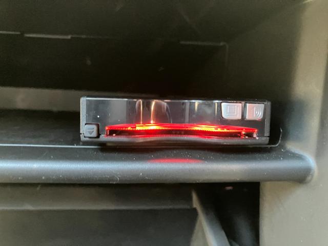 アウトランダーPHEV Gリミテッドエディション 4WD 純正SDナビ ステアリングスイッチ バックカメラ パドルシフト アクティブクルーズコントロール ハンドルヒーター クリアランスソナー ハーフレザーシート 前席シートヒーター LEDヘッドライト(8枚目)