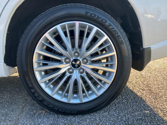 アウトランダーPHEV Gリミテッドエディション 4WD 純正SDナビ ステアリングスイッチ バックカメラ パドルシフト アクティブクルーズコントロール ハンドルヒーター クリアランスソナー ハーフレザーシート 前席シートヒーター LEDヘッドライト(60枚目)