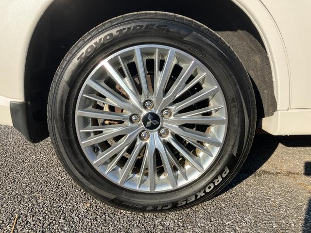 アウトランダーPHEV Gリミテッドエディション 4WD 純正SDナビ ステアリングスイッチ バックカメラ パドルシフト アクティブクルーズコントロール ハンドルヒーター クリアランスソナー ハーフレザーシート 前席シートヒーター LEDヘッドライト(61枚目)