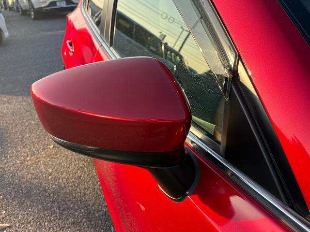 アクセラスポーツ １５ＸＤ　Ｌパッケージ　ワンオーナー　ヘッドアップディスプレイ　アクティブクルーズコントロール　クリアランスソナー　ブラインドスポット　純正ＳＤナビ　Ｂｌｕｅｔｏｏｔｈ接続　フルセグＴＶ　ステアリングスイッチ　バックカメラ（49枚目）