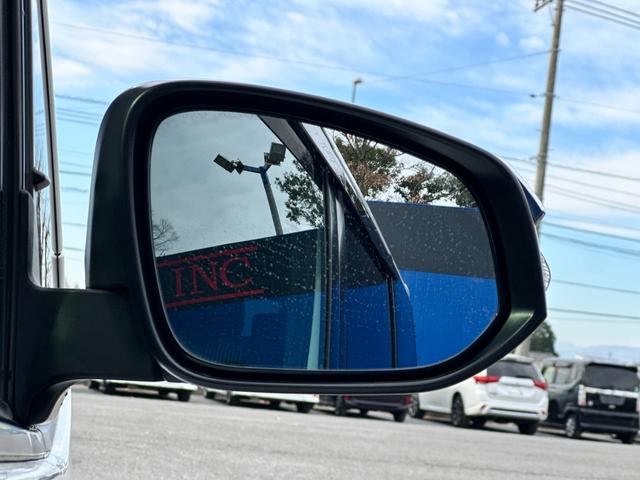 ヴォクシー ＺＳ　煌ＩＩ　両側パワースライドドア　フロントモデリスタエアロ　ＳＤナビ　Ｂｌｕｅｔｏｏｔｈオーディオ　フルセグＴＶ　ステアリングスイッチ　バックカメラ　フリップダウンモニター　パーキングアシスト　ＥＴＣ（42枚目）